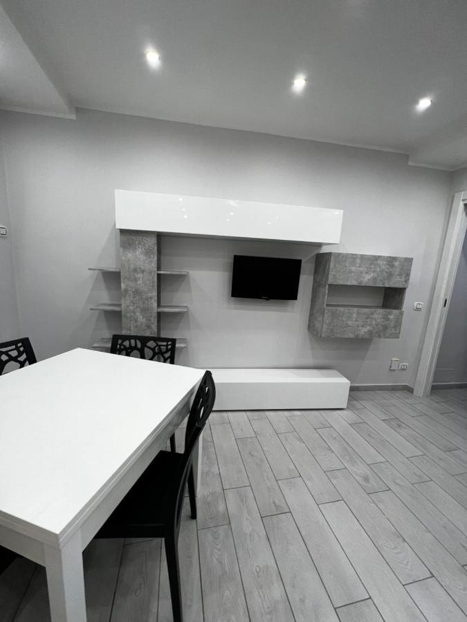Smart'S House Deluxe Quartieri Spagnoli Napoli Esterno foto