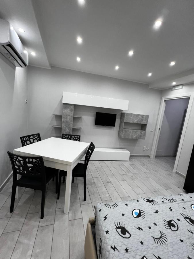 Smart'S House Deluxe Quartieri Spagnoli Napoli Esterno foto